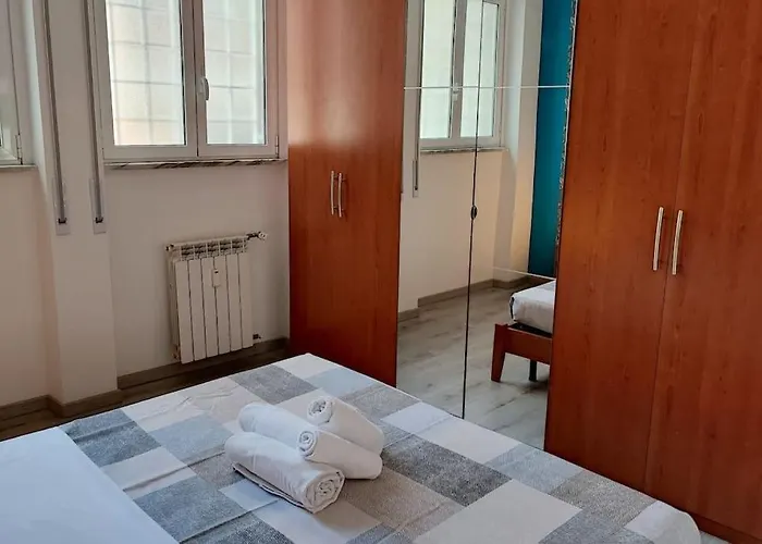 Hubby House - * Roma